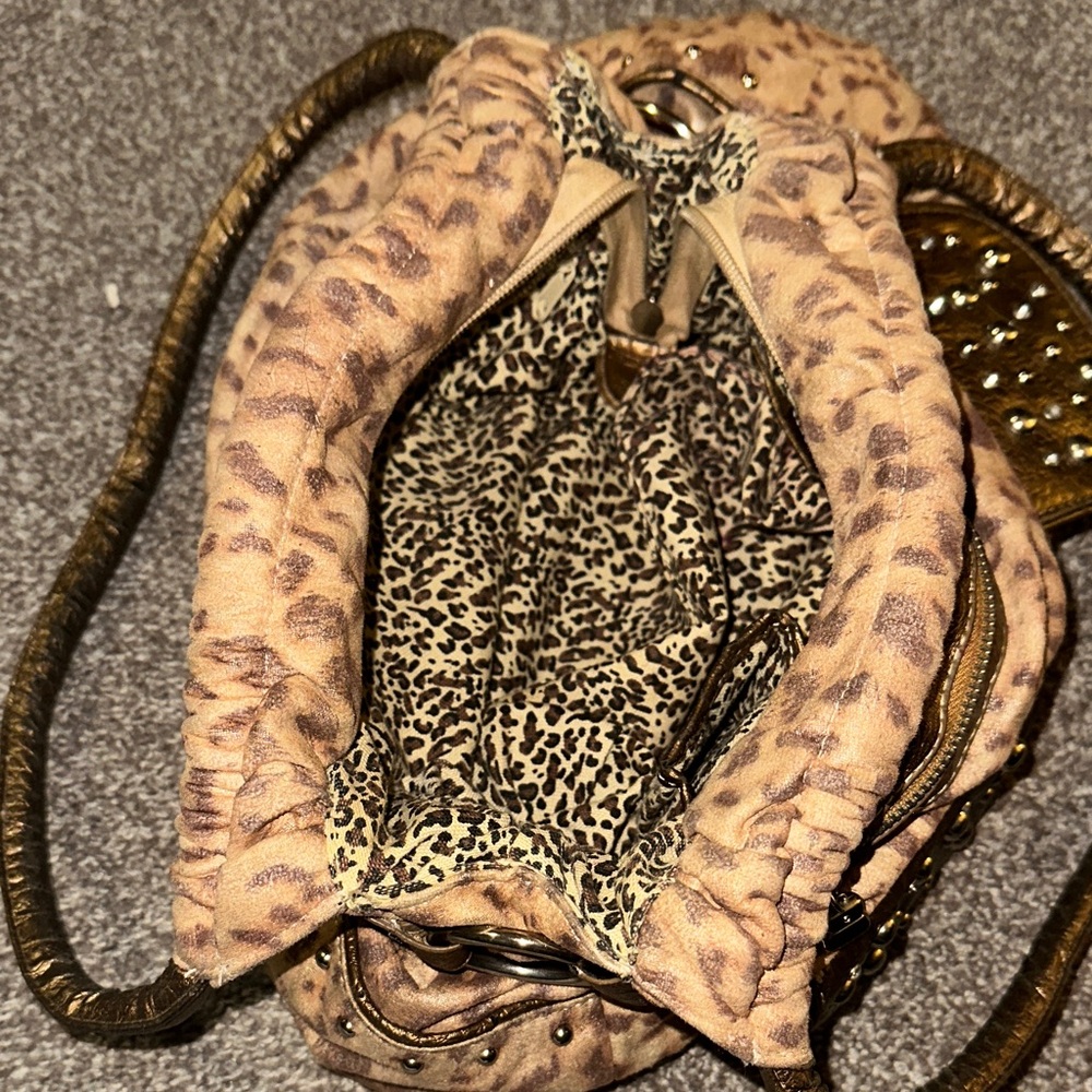 Unique Y2K Leopard Print Handbag - Picture 14 of 16